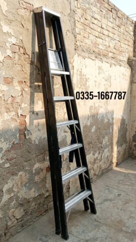 Durable, Lightweight Aluminum Ladder - Heavy Duty Use
